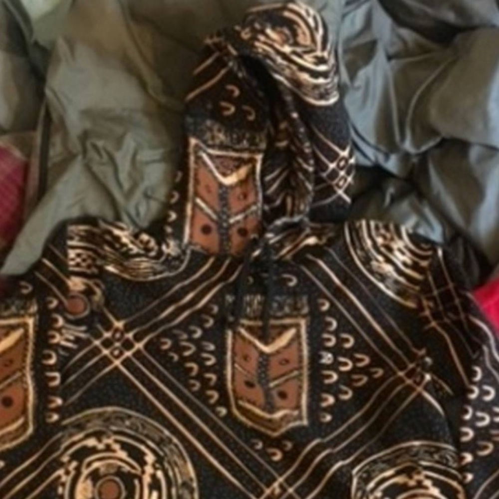 SUPREME

Graphic Hoodie